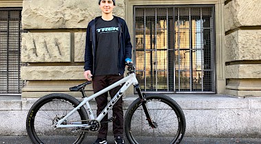 Lucas Huppert fährt auf Trek