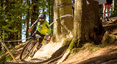 E1 Winterberg: Volle Hütte zum Saisonstart & E1 Aschau i.Ch.: Nennungsschluss am Samstag