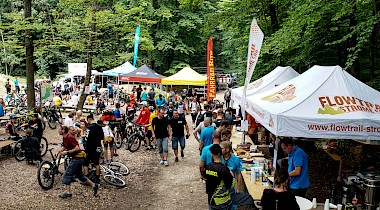 Etwa 400 Mountainbikefreunde feierten am Wochenende den Sommer