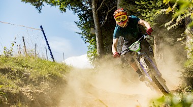 KENDA Enduro One: Ganz nah an der "Streif"