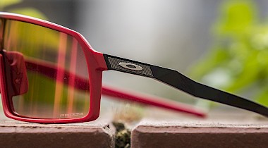 Die neue Oakley Sutro