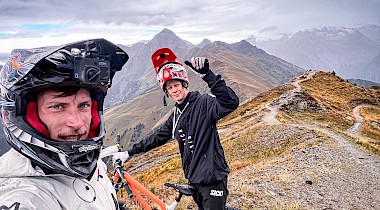 Gabriel Wibmer zeigt Jasper Jauch seine Heimatregion Osttirol