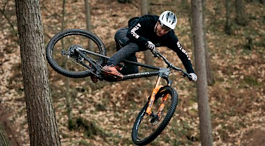 Atherton launcht erstes Enduro Bike