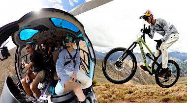 Tomomi Nishikubo - Heli-Mountainbiken mit Style