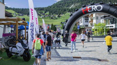 HERO BIKE FESTIVAL: VOM 13. BIS 16. JUNI 2024 IST DAS MOUNTAINBIKE HIER UNGEKRÖNTE KÖNIGIN