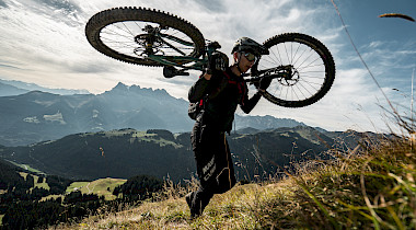 Neue DEEMAX Enduro SL am Start