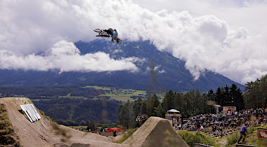 Godziek holt Gold und enttrohnt vierfachen Slopestyle-Kaiser von Crankworx Innsbruck. Perfekte Premiere für die Damen beim Last Dance!